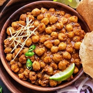 Chana Bhatura