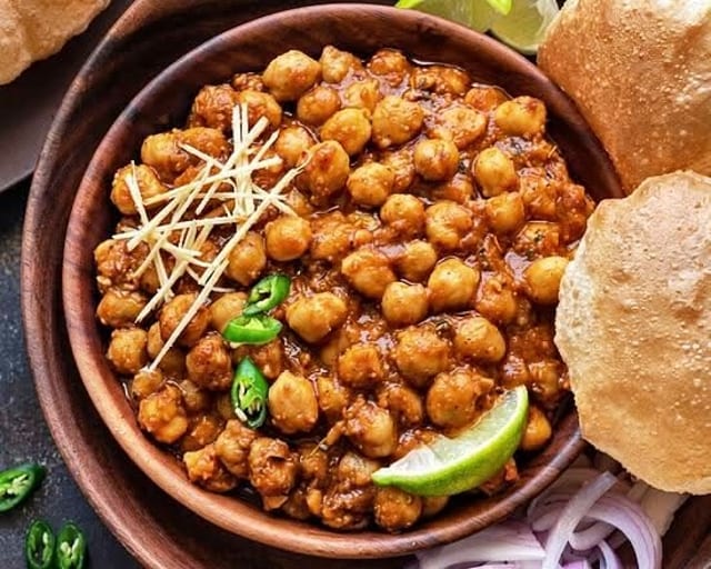 Chana Bhatura.